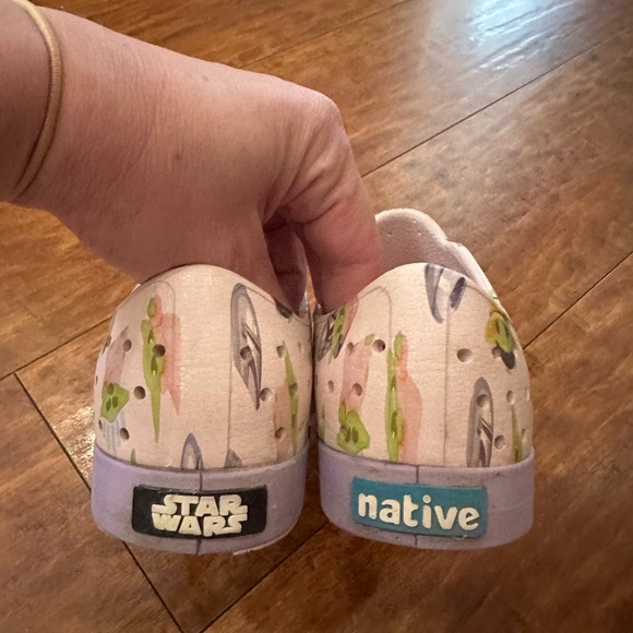Native Jefferson Star Wars Youth 3 Sandals - Picture 9 of 9
